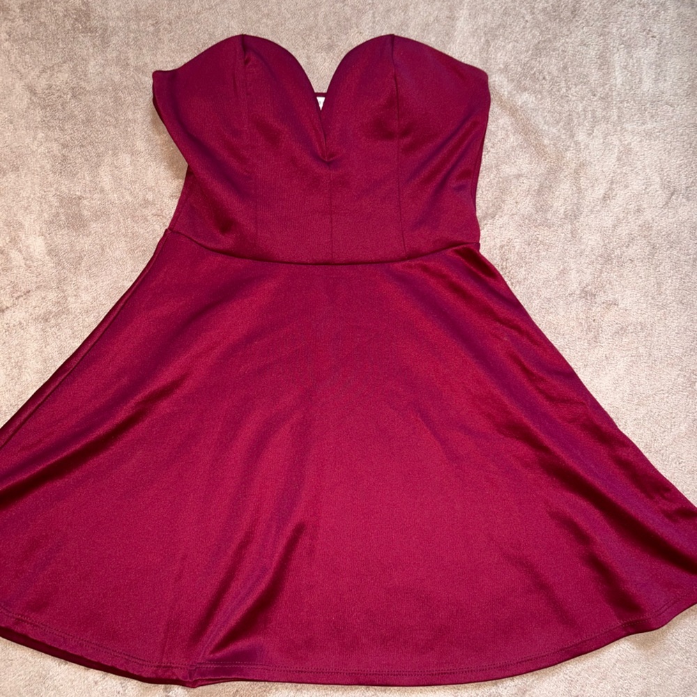 Charlotte Russe V Neck Mini Dress - Picture 1 of 3